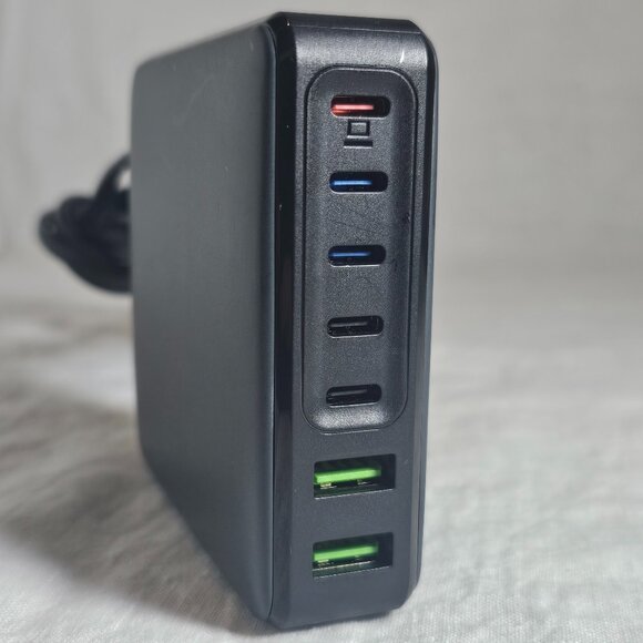 7-Port USB Hub USB-C USB-A Compact Charging Station Fast Desktop Charger - Picture 1 of 5